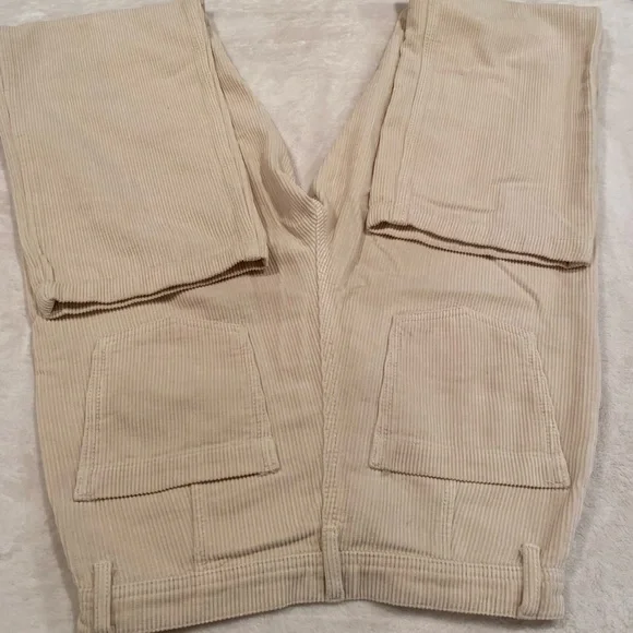 Cream corduroy button pants - Picture 12 of 12